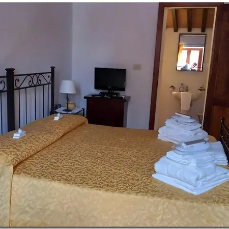 Ebenerdiges Mit Garten Und Pool Holiday home Cortona