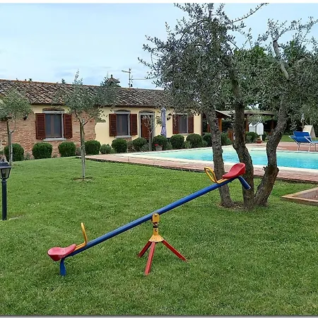 Holiday home Ebenerdiges Mit Garten Und Pool Cortona